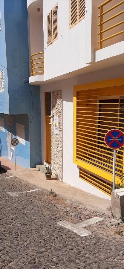 Apartamento Xandinha Amwilla Guesthouse Mindelo Exterior photo