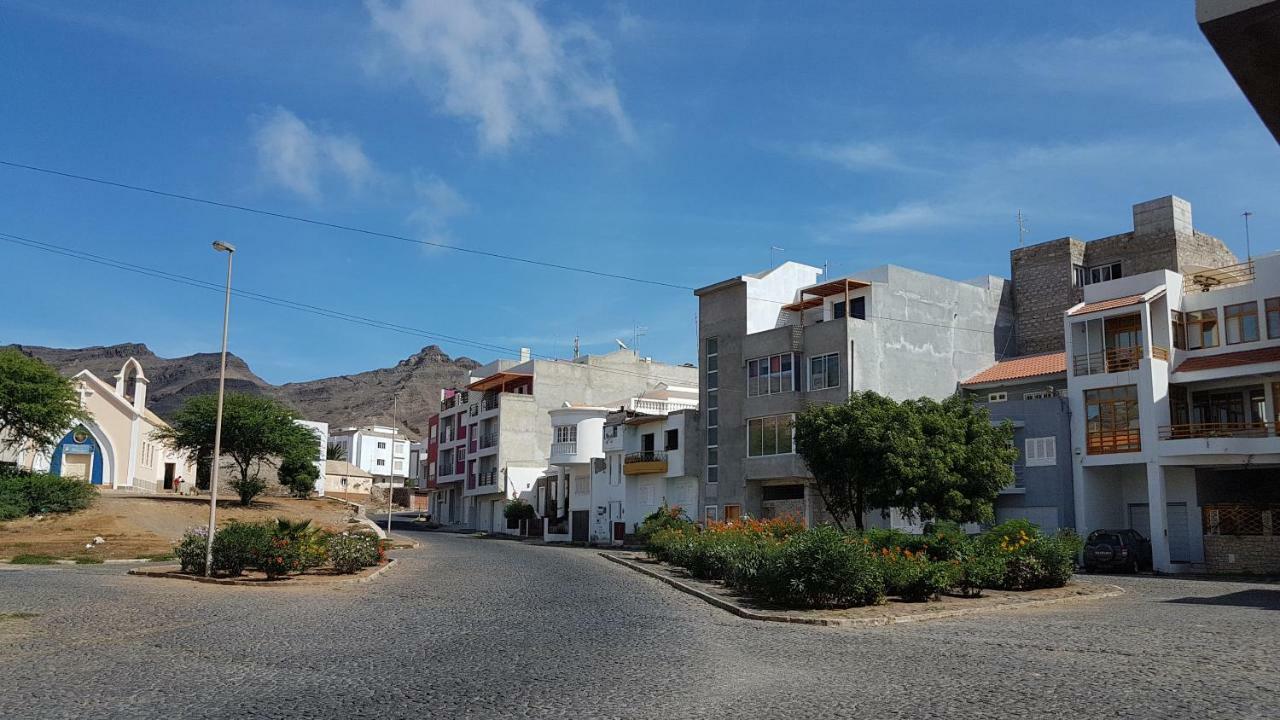 Apartamento Xandinha Amwilla Guesthouse Mindelo Exterior photo